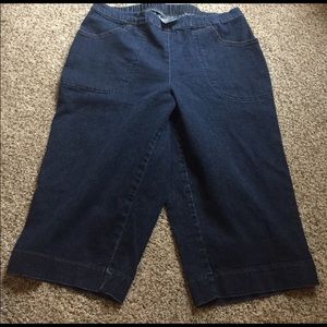 Women’s denim capris NWOT